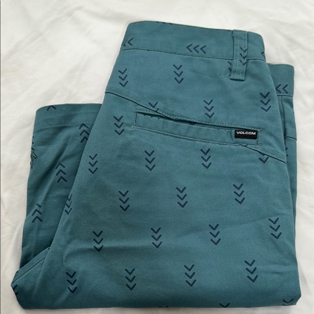 Volcom Teal Patterned Shorts - Picture 7 of 7